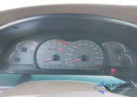 2004 Toyota Sequoia Sr5 V8 z USA, uszkodzony, nr VIN 5TDZT34A94S213809